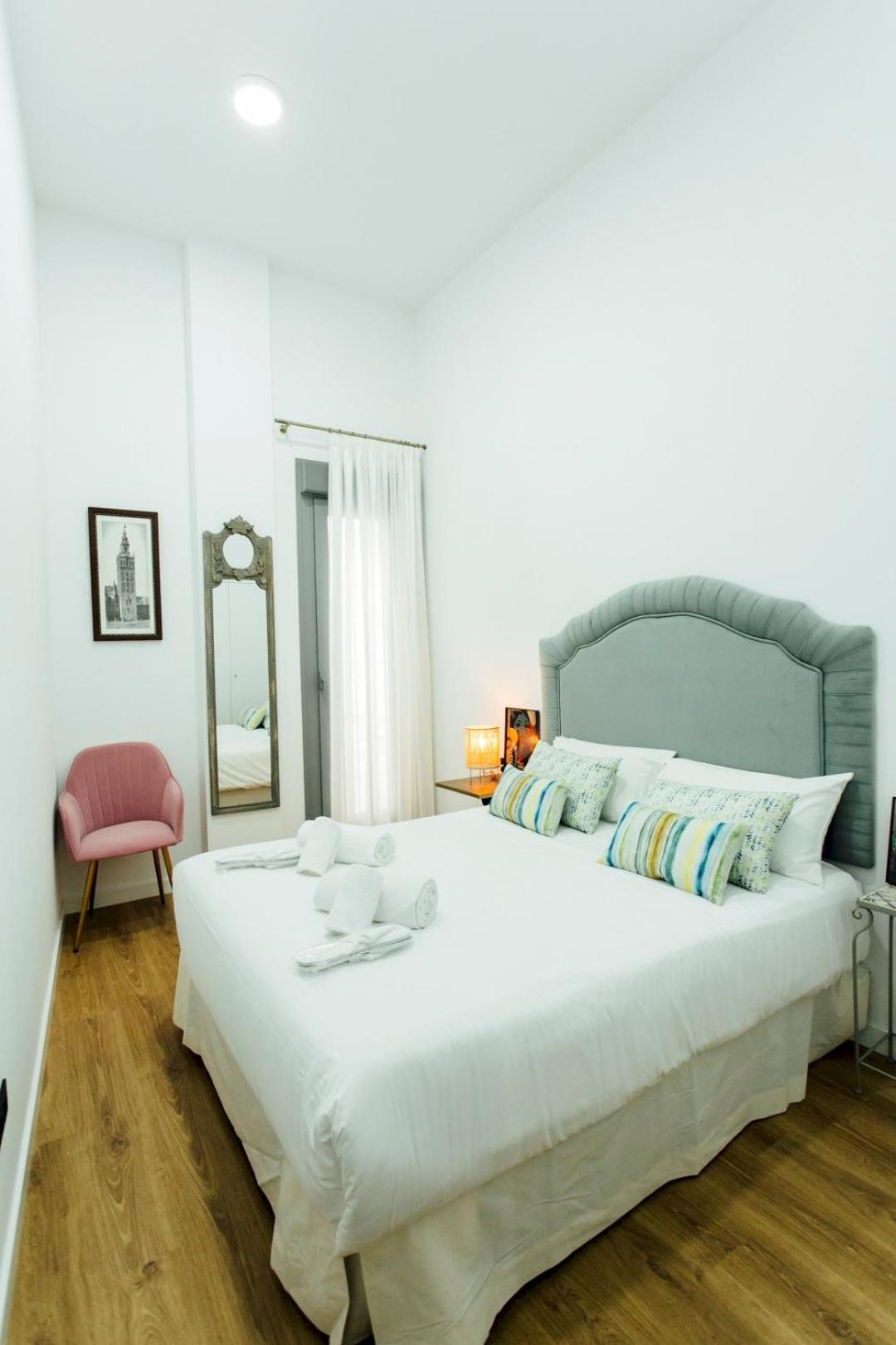 Modern With Seasonal Swimming Pool- 1Bd 1Bth- Goyeneta Daire Sevilla Dış mekan fotoğraf