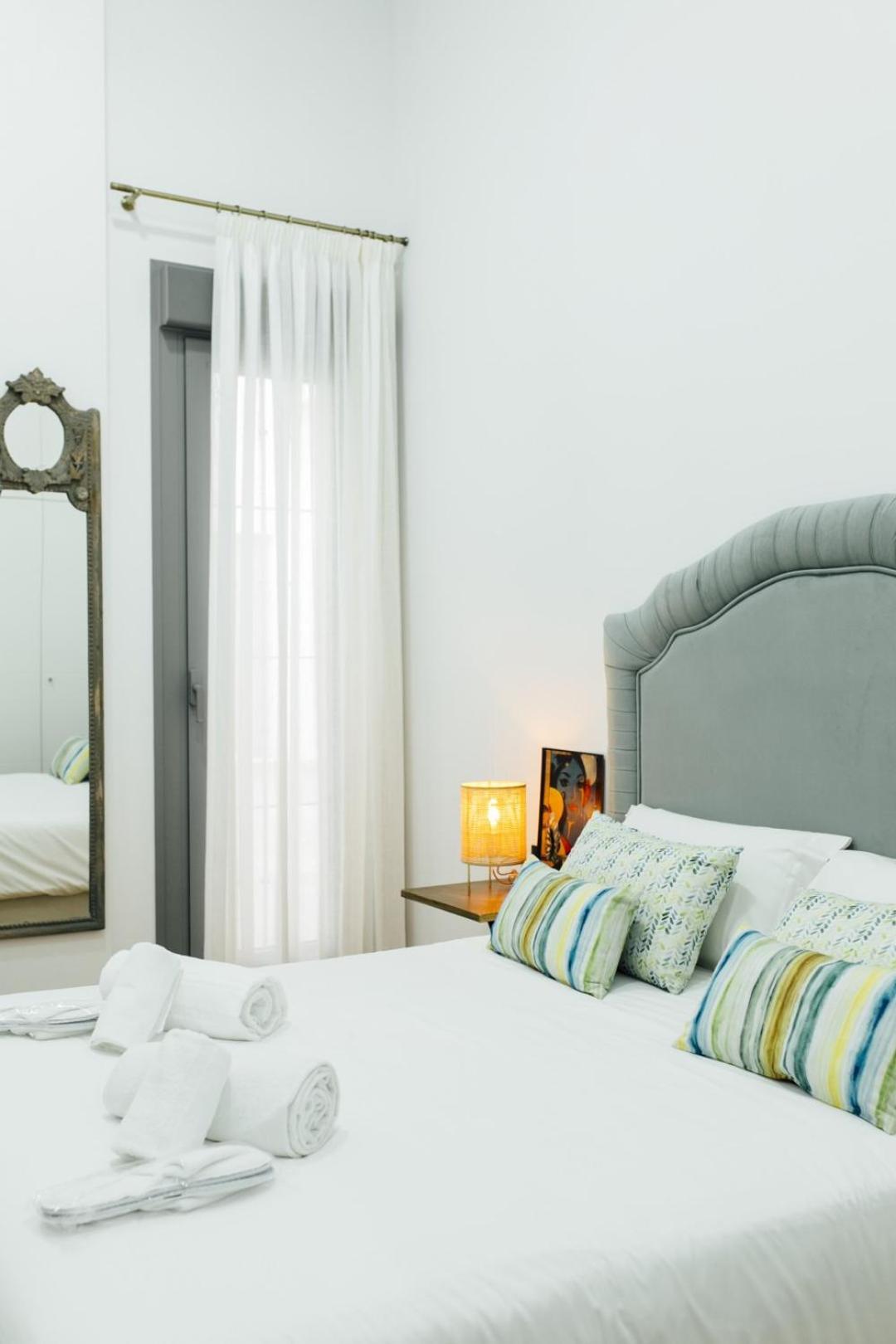 Modern With Seasonal Swimming Pool- 1Bd 1Bth- Goyeneta Daire Sevilla Dış mekan fotoğraf